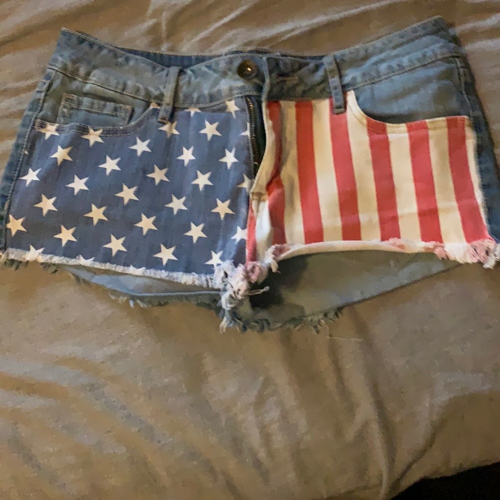 BullHead Jean Shorts 7 American
